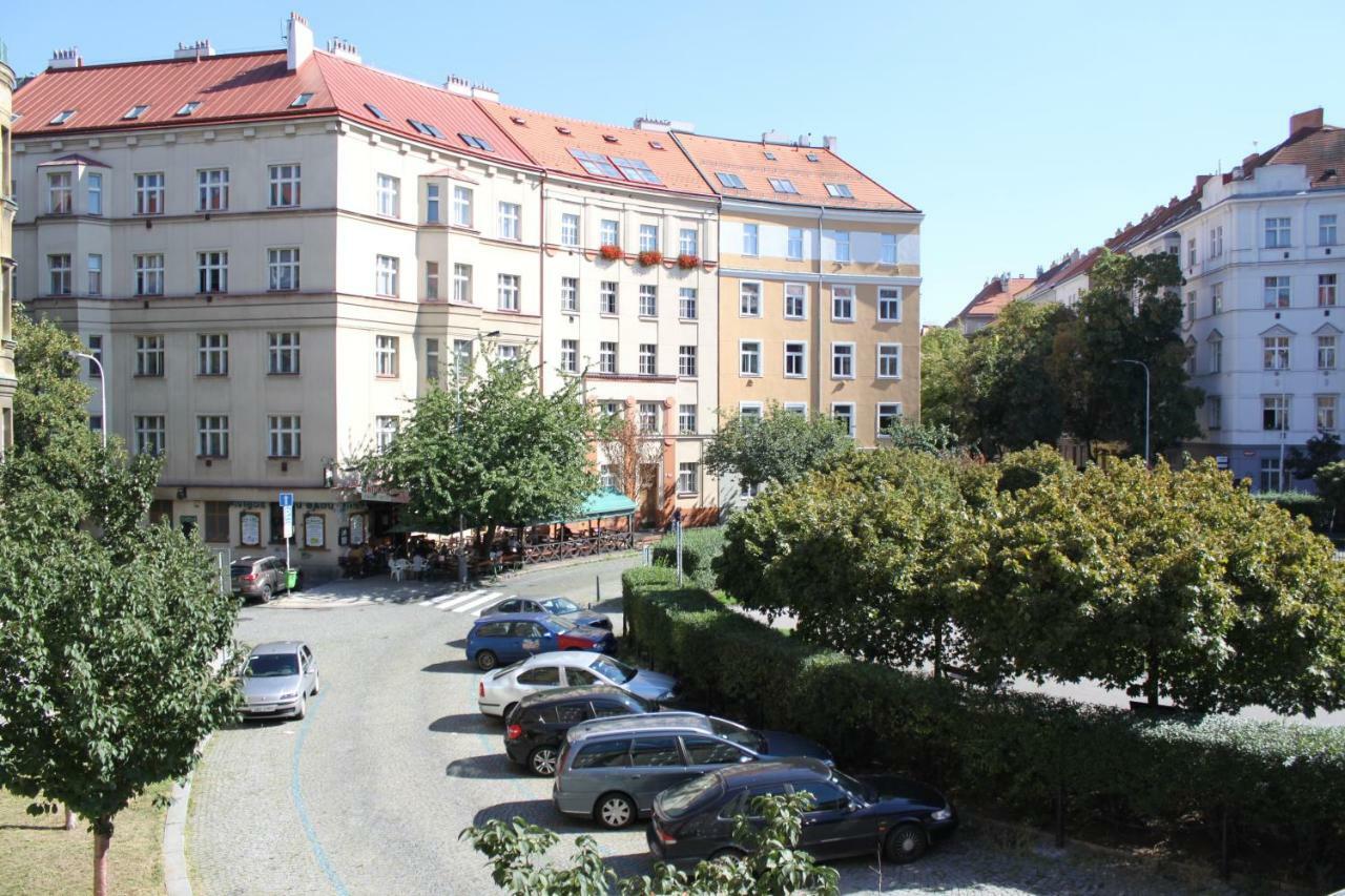 Cosy Apartment Under The Tower Prague Exterior photo